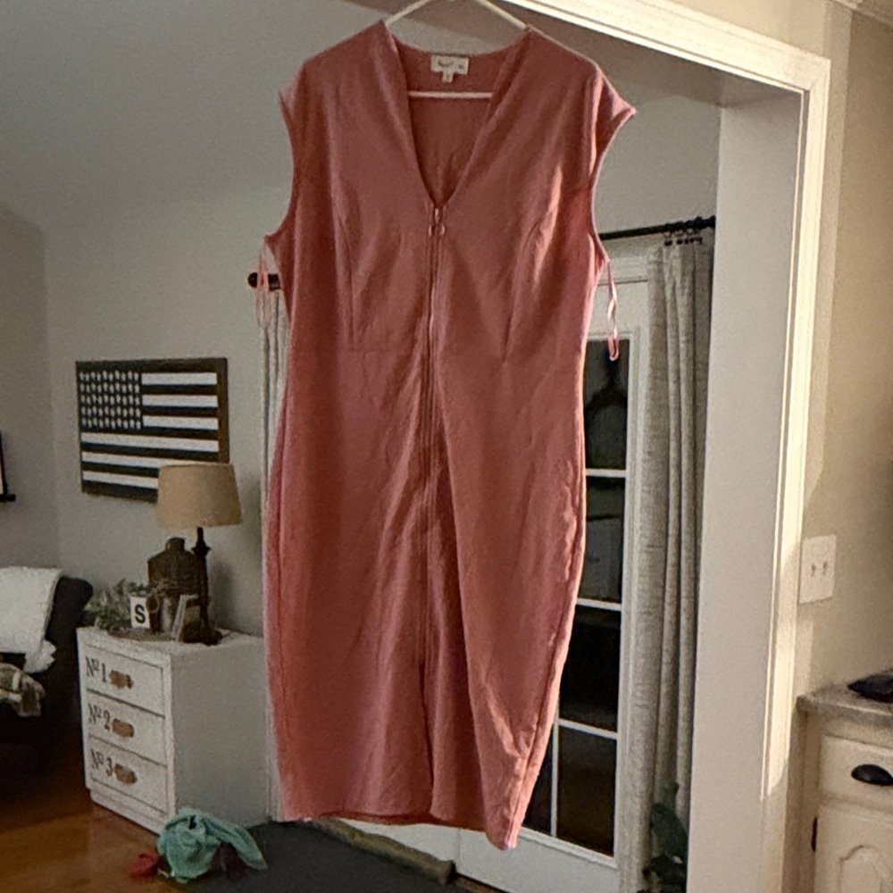 Love J Coral Midi Dress great condition
